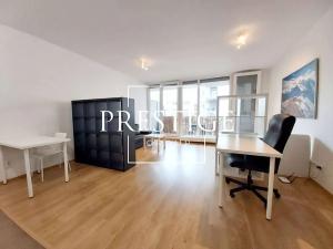 Pronájem bytu 1+kk, Praha - Žižkov, Na Vackově, 40 m2