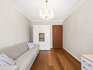 Pronájem bytu 3+kk, Praha - Bubeneč, Charlese de Gaulla, 83 m2