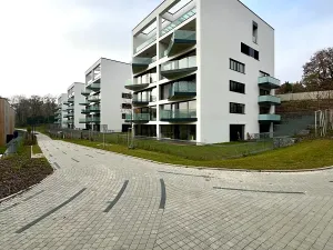 Pronájem bytu 2+kk, Praha - Smíchov, Podbělohorská, 57 m2