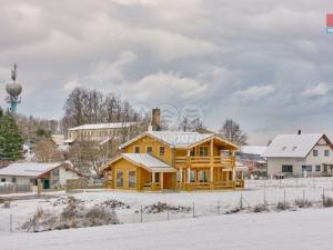 Prodej rodinného domu, Nové Hrady, Vilová čtvrť, 216 m2