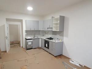 Pronájem bytu 3+kk, Praha - Holešovice, Komunardů, 79 m2