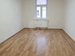 Pronájem bytu 3+kk, Praha - Holešovice, Komunardů, 79 m2