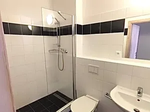 Pronájem bytu 1+kk, Praha - Smíchov, Křížová, 35 m2