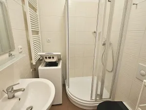 Pronájem bytu 2+kk, Praha - Vršovice, Krymská, 53 m2