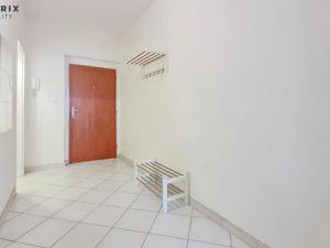 Pronájem bytu 1+kk, Praha - Horní Měcholupy, Hornoměcholupská, 34 m2