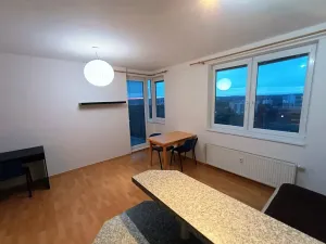 Pronájem bytu 2+kk, Praha - Troja, Hnězdenská, 43 m2