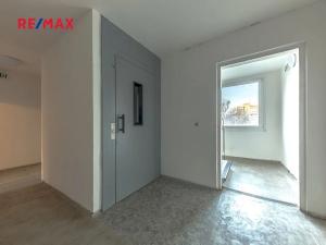 Prodej bytu 2+kk, Praha - Bohnice, Kusého, 41 m2