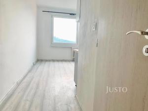 Pronájem bytu 1+1, Ústí nad Labem, Jeseninova, 34 m2