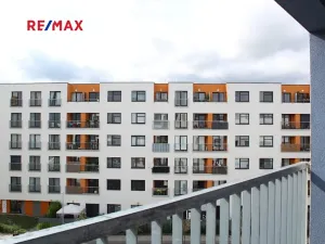 Pronájem bytu 4+kk, Praha - Uhříněves, Oty Bubeníčka, 92 m2