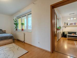 Prodej bytu 2+kk, Praha - Horní Měcholupy, Boloňská, 47 m2