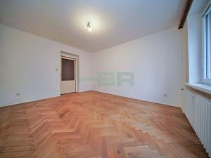 Prodej bytu 3+1, Praha - Kbely, Veselá, 74 m2