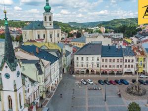 Prodej komerční nemovitosti, Trutnov, Krakonošovo náměstí, 932 m2