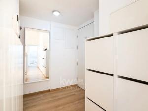 Pronájem bytu 3+kk, Praha - Hrdlořezy, Mezitraťová, 83 m2