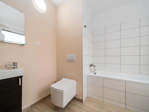 Pronájem bytu 1+1, Praha - Chodov, Kunínova, 30 m2