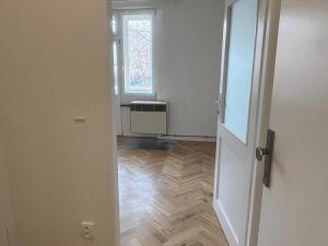 Pronájem bytu 1+kk, Praha - Bubeneč, Ve struhách, 32 m2