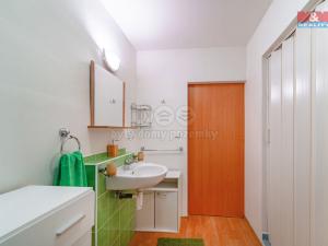 Pronájem bytu 2+1, Karlovy Vary, Na Vyhlídce, 56 m2