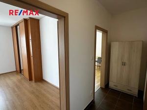 Pronájem bytu 2+kk, Kladno, Jaroslava Holečka, 74 m2