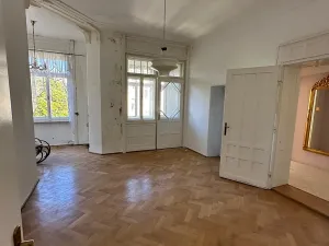 Prodej bytu 3+1, Karlovy Vary, Krále Jiřího, 93 m2