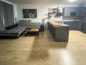 Pronájem bytu 3+kk, Praha - Dolní Počernice, Černodolská, 88 m2