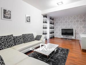 Prodej bytu 3+1, Karlovy Vary, Zámecký vrch, 99 m2