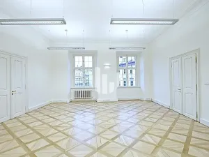 Pronájem kanceláře, Praha - Staré Město, Malé náměstí, 541 m2