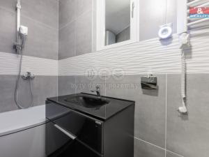 Pronájem bytu 2+kk, Karlovy Vary - Drahovice, Kvapilova, 37 m2