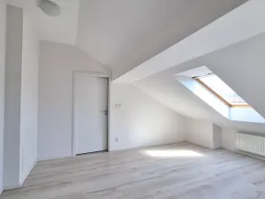 Pronájem bytu 1+kk, Praha - Bubeneč, U zeměpisného ústavu, 34 m2