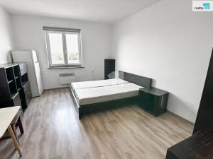 Pronájem bytu 1+kk, Přerov, Dluhonská, 20 m2