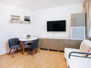 Prodej bytu 2+kk, Praha - Troja, Mazurská, 38 m2