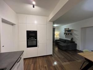 Pronájem bytu 2+kk, Jesenice, Mezi Domy, 60 m2