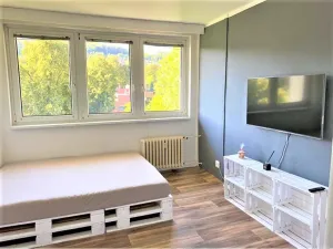 Pronájem bytu 1+1, Zlín, Díly III, 36 m2