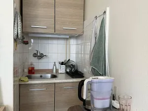 Pronájem bytu 1+kk, Praha - Radotín, Vrážská, 33 m2