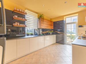 Prodej rodinného domu, Město Albrechtice, Krnovská, 300 m2