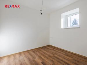 Prodej bytu 2+kk, Svoboda nad Úpou, Nádražní, 36 m2