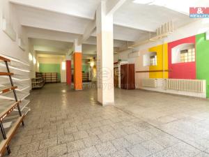 Prodej obchodního prostoru, Louny, Mírové náměstí, 1353 m2