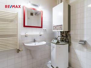Pronájem bytu 2+kk, Praha - Vršovice, 28. pluku, 62 m2
