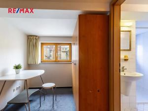 Pronájem bytu 2+kk, Praha - Vršovice, 28. pluku, 62 m2