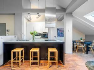 Pronájem bytu 3+kk, Praha - Nové Město, Soukenická, 112 m2