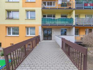 Prodej bytu 2+kk, Jince, Zborovská, 42 m2