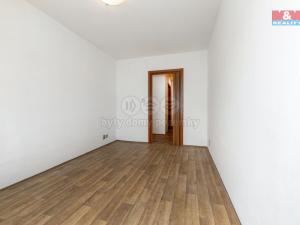 Prodej bytu 2+kk, Jince, Zborovská, 42 m2