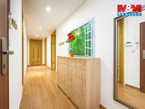 Prodej bytu 4+1, Karlovy Vary, Varšavská, 124 m2