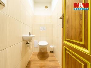 Prodej bytu 4+1, Karlovy Vary, Varšavská, 124 m2