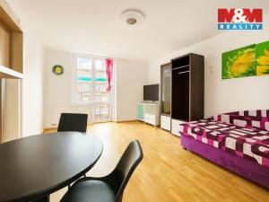 Prodej bytu 4+1, Karlovy Vary, Varšavská, 124 m2