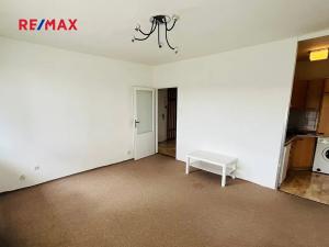 Pronájem bytu 2+kk, Praha - Dejvice, Evropská, 40 m2
