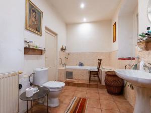 Prodej rodinného domu, Líský, 250 m2