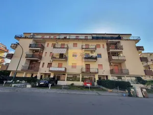 Prodej bytu 3+1, Scalea, Itálie, 65 m2