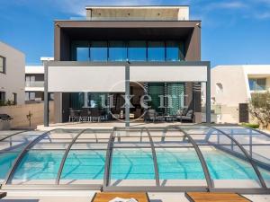 Prodej vily, Zadar, Chorvatsko, 350 m2