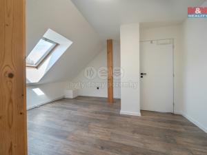 Pronájem bytu 3+1, Radonice, Růžičkova, 92 m2