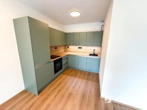 Pronájem bytu 2+kk, Chrudim, V Hliníkách, 56 m2