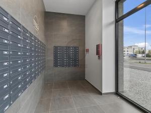 Pronájem bytu 1+kk, Praha - Hloubětín, Poděbradská, 31 m2